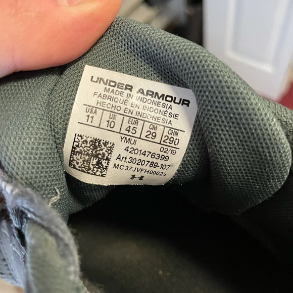 Under armour charged men’s training shoes - Picture 3 of 6